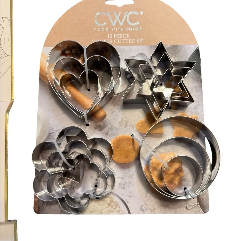 CWC Set of Spatula & Cookie‎ Cutter and Set of 12 Cookie Cutters NWT
